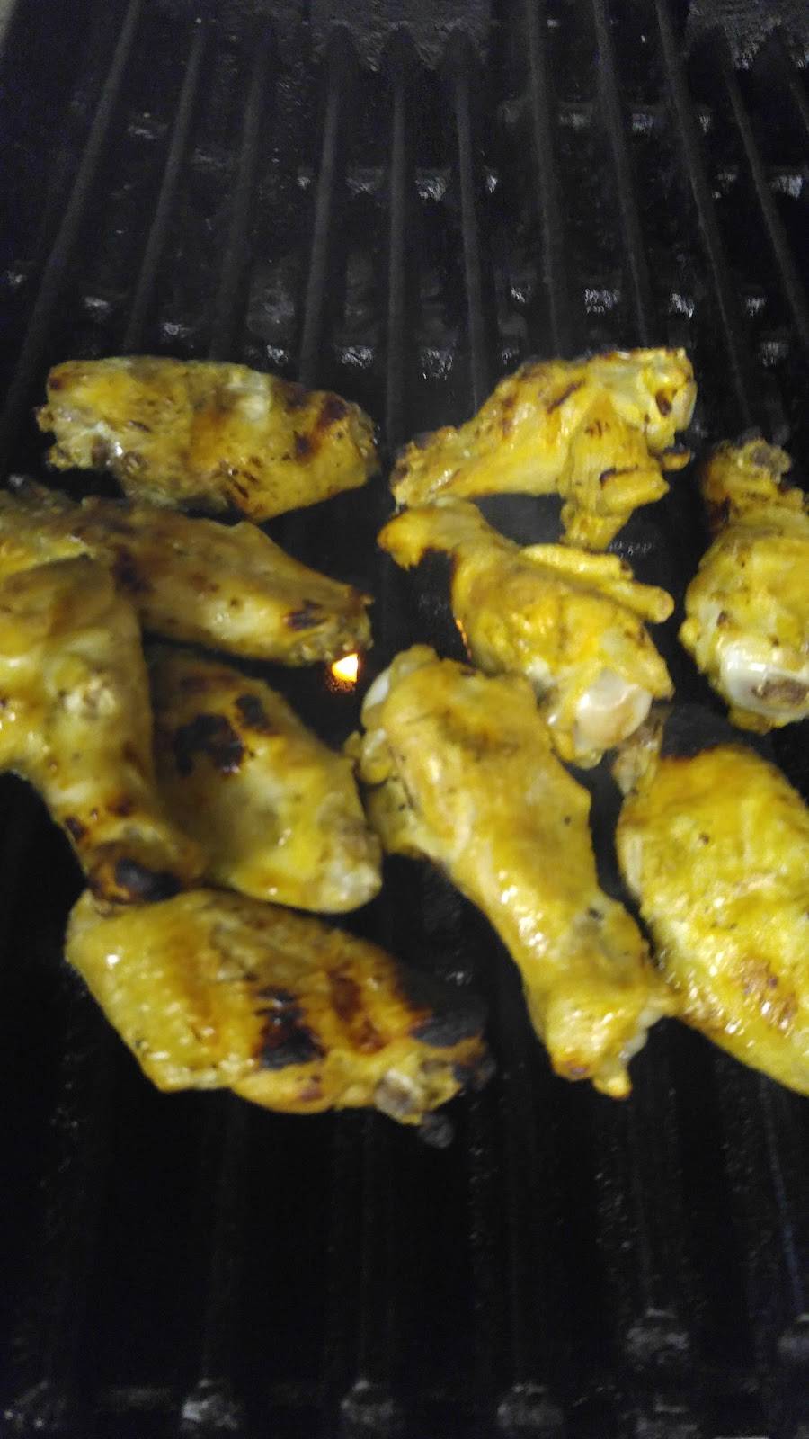 Chicks N Wings | meal takeaway | 10918 SW 184th St, Miami, FL 33157, USA | 3052385311 OR +1 305-238-5311