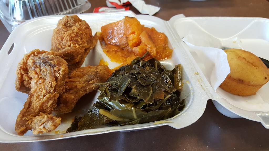 Nanas Soul Food Kitchen | restaurant | 2908 Oak Lake Blvd #106, Charlotte, NC 28208, USA | 7043573700 OR +1 704-357-3700