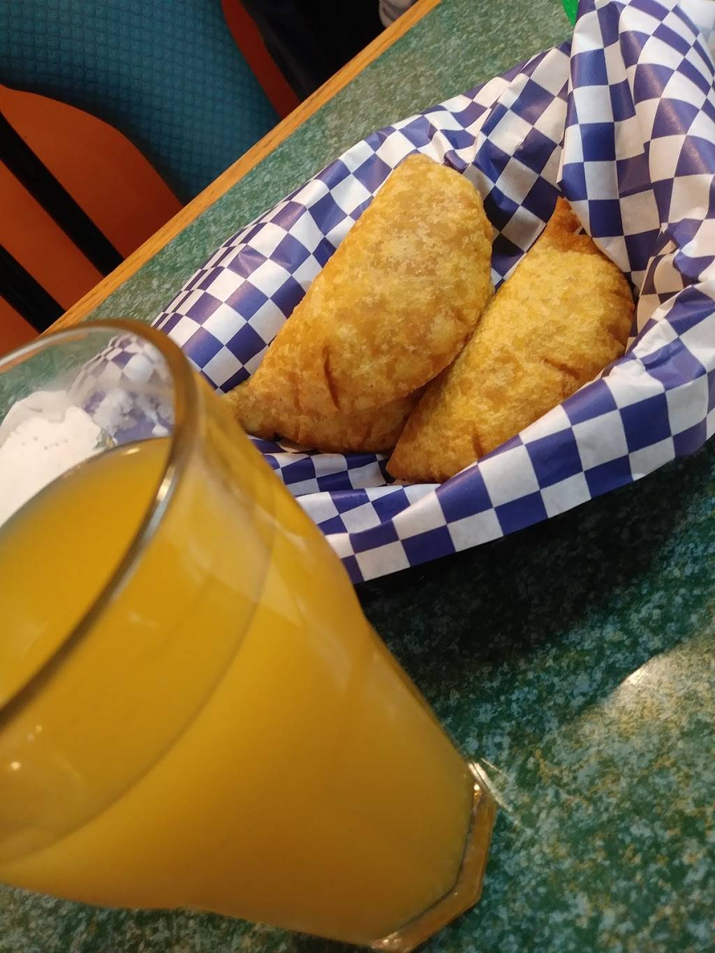 Mi Colombia Restaurante | restaurant | 1568 Bell Rd, Nashville, TN 37211, USA | 6159537004 OR +1 615-953-7004