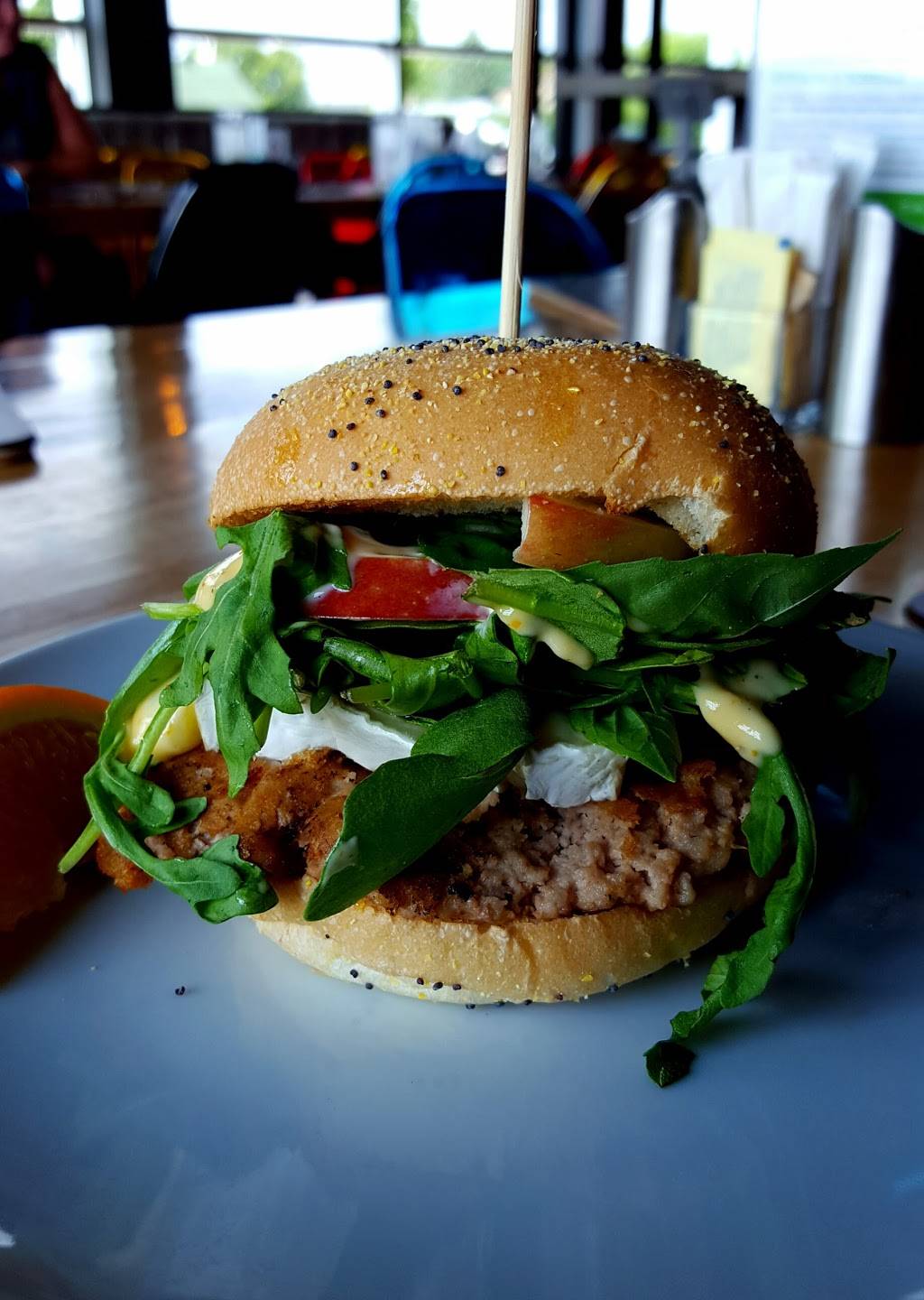 Chez Victor | restaurant | 2600 Avenue du Bourg-Royal, Québec, QC G1C 5S7, Canada | 4186612510 OR +1 418-661-2510