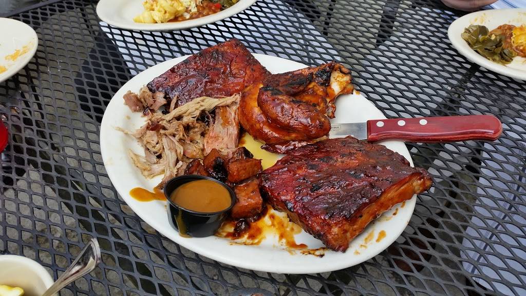 Smokejack BBQ | restaurant | 29 S Main St, Alpharetta, GA 30009, USA | 7704107611 OR +1 770-410-7611