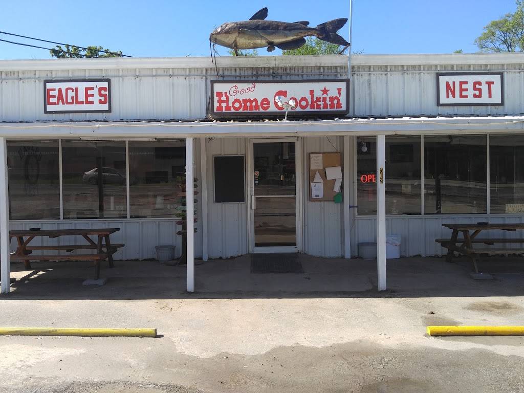 Eagles Nest | restaurant | 502 E Main St, Zavalla, TX 75980, USA | 9368972900 OR +1 936-897-2900