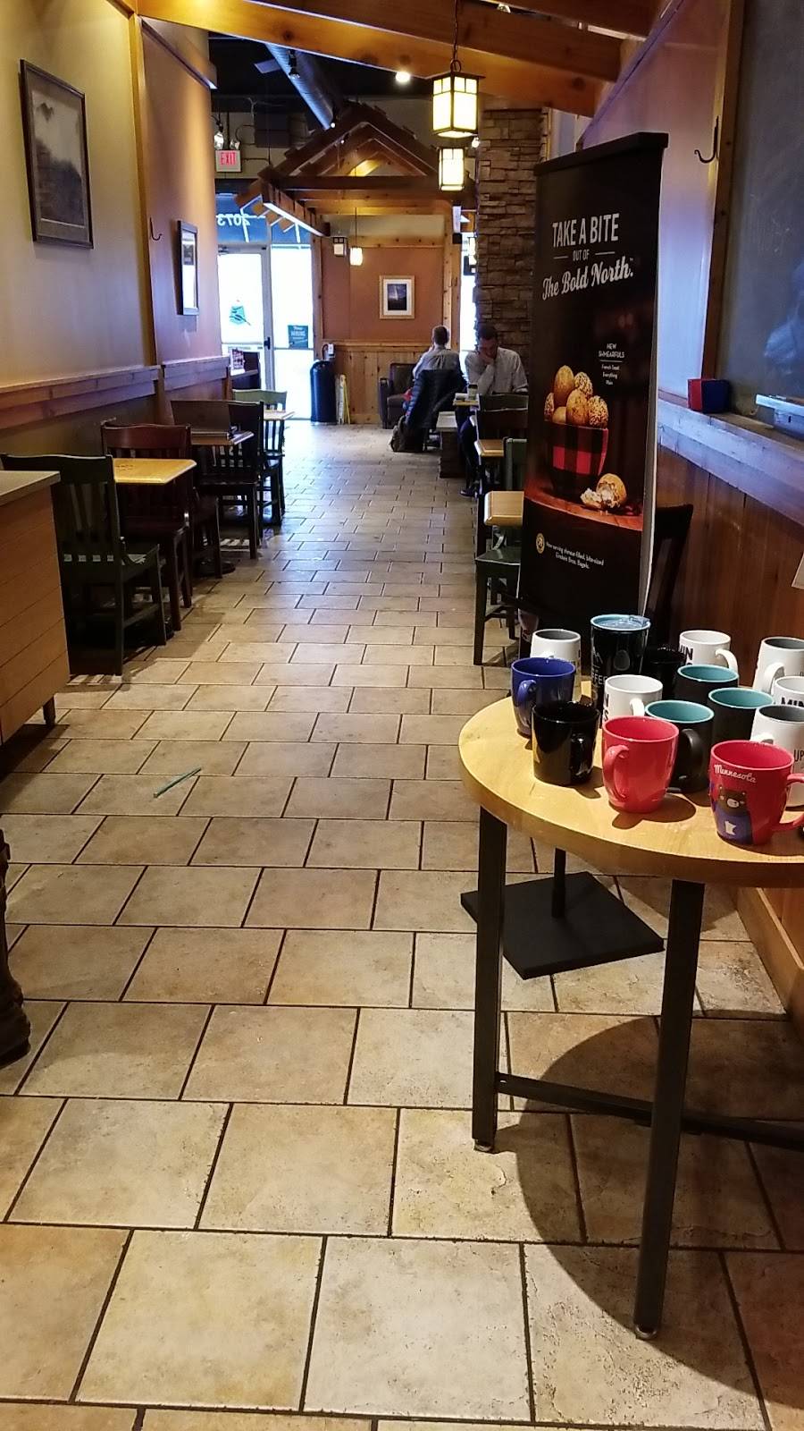 Caribou Coffee | cafe | 2073 Wayzata Blvd, Long Lake, MN 55356, USA | 9524731302 OR +1 952-473-1302