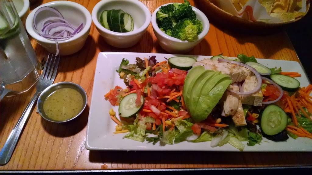 Chilis Grill & Bar | meal takeaway | 1371 E Gladstone St, Glendora, CA 91740, USA | 9095998300 OR +1 909-599-8300