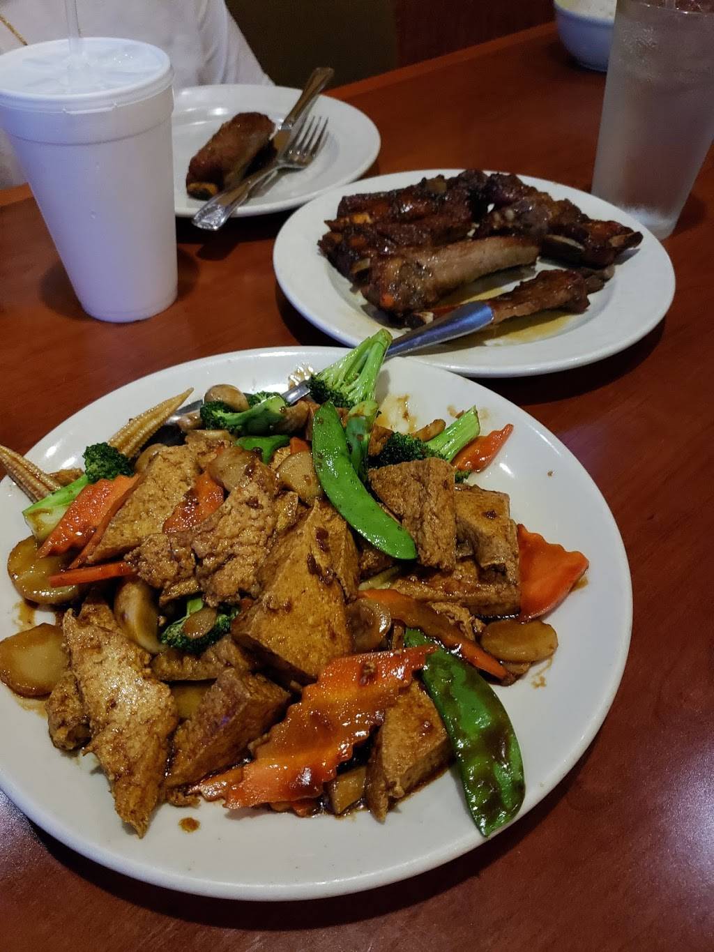 Dragon Court | restaurant | 4520 N Tryon St, Charlotte, NC 28213, USA | 7045960228 OR +1 704-596-0228