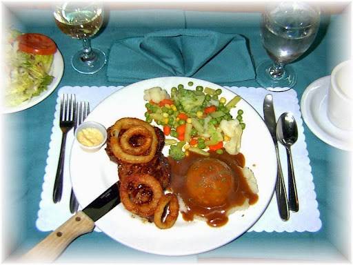 Scottys Family Restaurant | restaurant | 92 Simcoe St, Tillsonburg, ON N4G 2J1, Canada | 5198427366 OR +1 519-842-7366