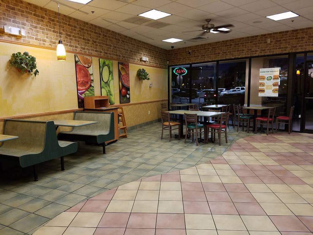 Subway | restaurant | 2927 Vineland Rd, Kissimmee, FL 34746, USA | 4073960062 OR +1 407-396-0062