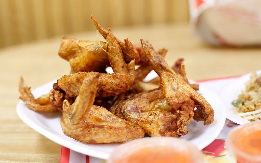 Miss Egg Roll | restaurant | 4513 N Sheridan Rd, Chicago, IL 60640, USA | 7733344133 OR +1 773-334-4133