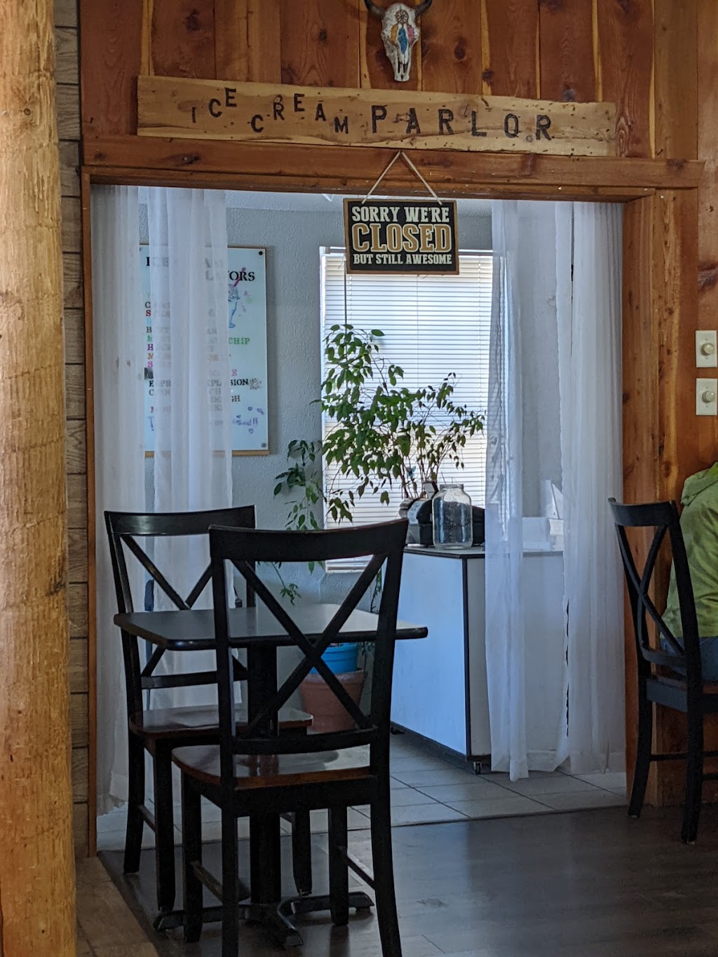 Ten Sleep Saloon & Steakhouse | restaurant | 211 2nd St, Ten Sleep, WY 82442, USA | 3073662237 OR +1 307-366-2237