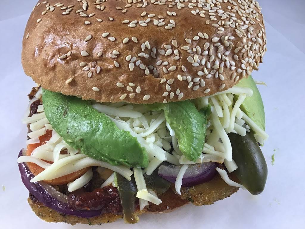 Cemitas Poblanas | restaurant | 4250 SW Rose Biggi Ave, Beaverton, OR 97005, USA | 5036089146 OR +1 503-608-9146