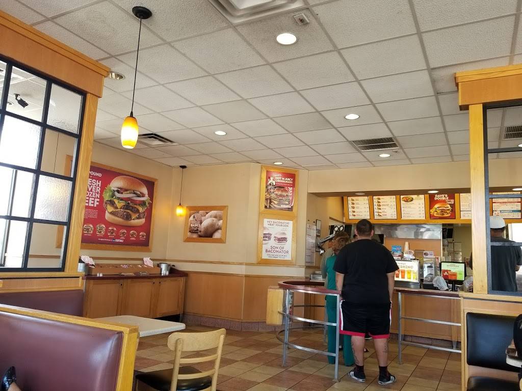 Wendys | restaurant | 19317 Sherman Way, Reseda, CA 91335, USA | 8188821530 OR +1 818-882-1530