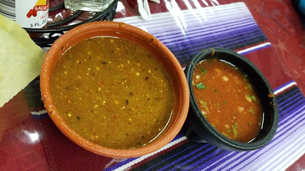 El Patron Family Restaurant | restaurant | 3724 Phelan Rd, Phelan, CA 92371, USA | 4429369300 OR +1 442-936-9300