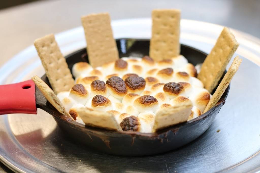 Casa Bella Pizza - brick oven pizza & more | meal delivery | 454 Main St, Medfield, MA 02052, USA | 5083594040 OR +1 508-359-4040