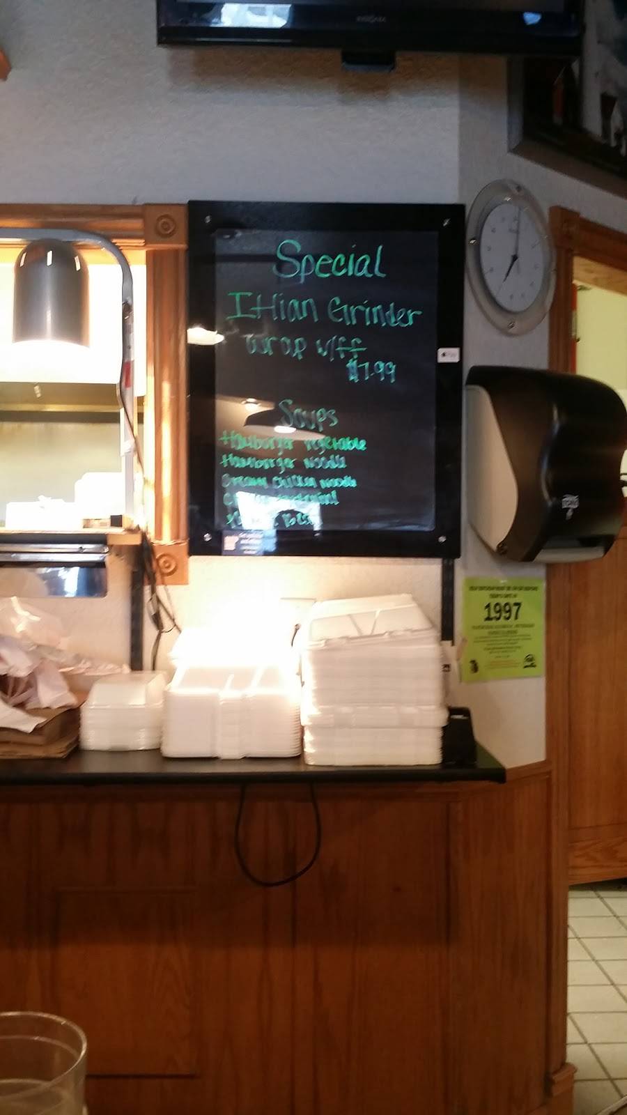 Village Inn | restaurant | 212 W Center St, Linwood, MI 48634, USA | 9896975261 OR +1 989-697-5261