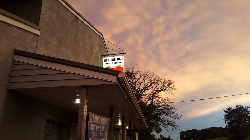 Herbies Bar | restaurant | 9205 Cable Rd, Little Falls, MN 56345, USA | 3206323442 OR +1 320-632-3442