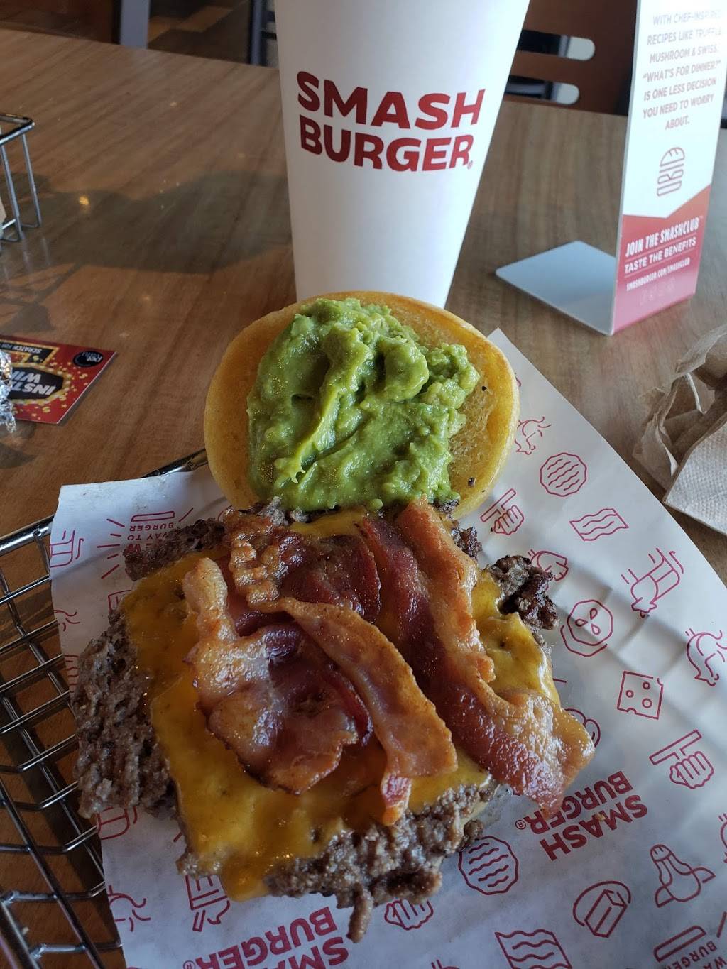Smashburger | restaurant | 1590 Boston Post Rd, Milford, CT 06460, USA | 2039516630 OR +1 203-951-6630