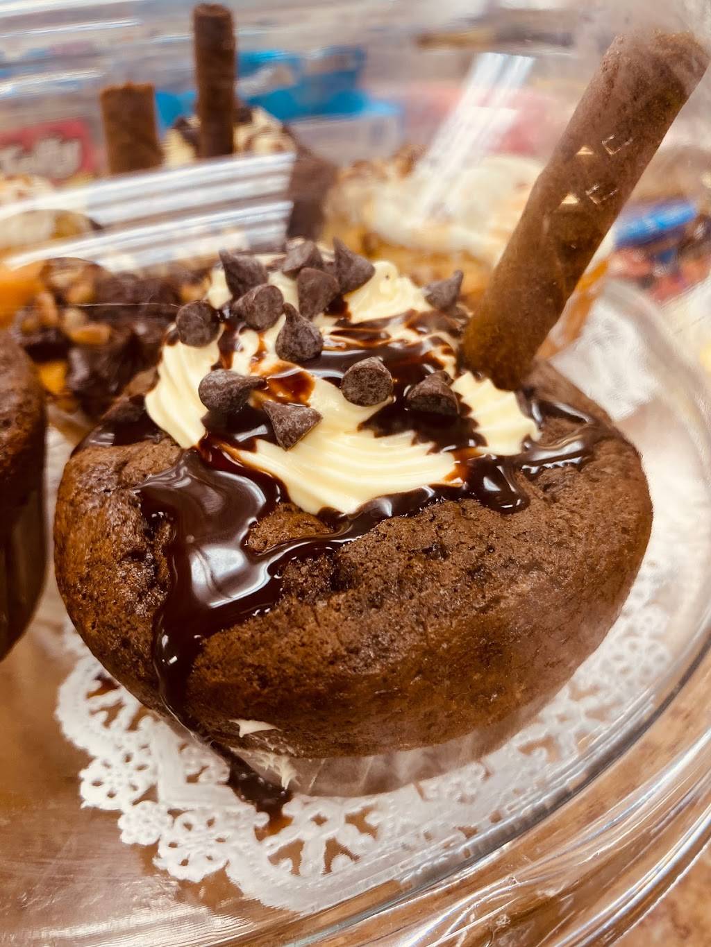 Seek Eats and Treats Inc | restaurant | 507 Pennsylvania Ave, Baltimore, MD 21201, USA | 4102253011 OR +1 410-225-3011