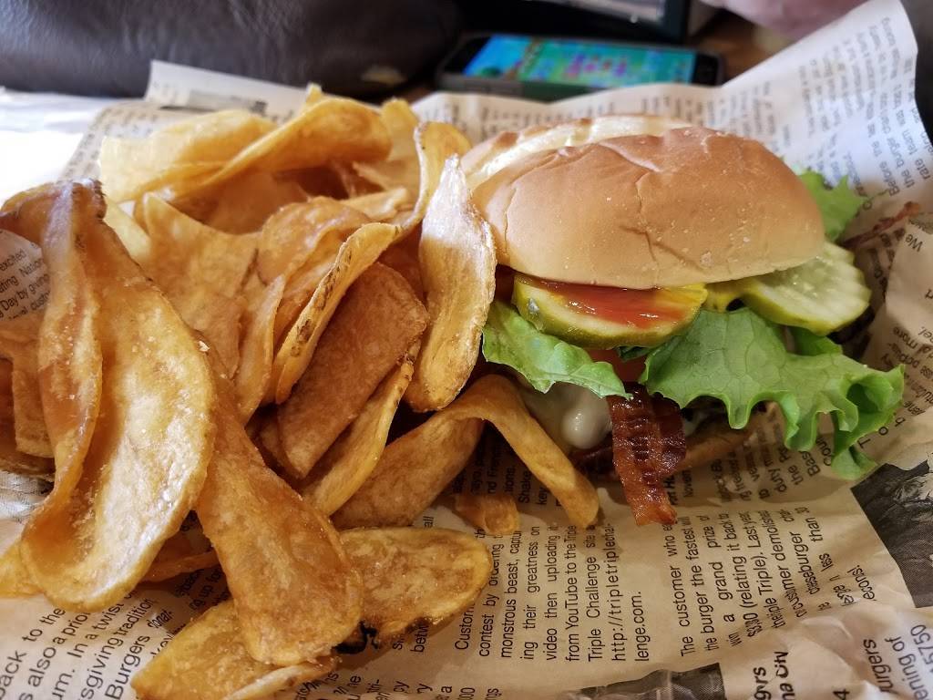 Wayback Burgers | restaurant | 6290 University Dr NW Suite F, Huntsville, AL 35806, USA | 2565329009 OR +1 256-532-9009