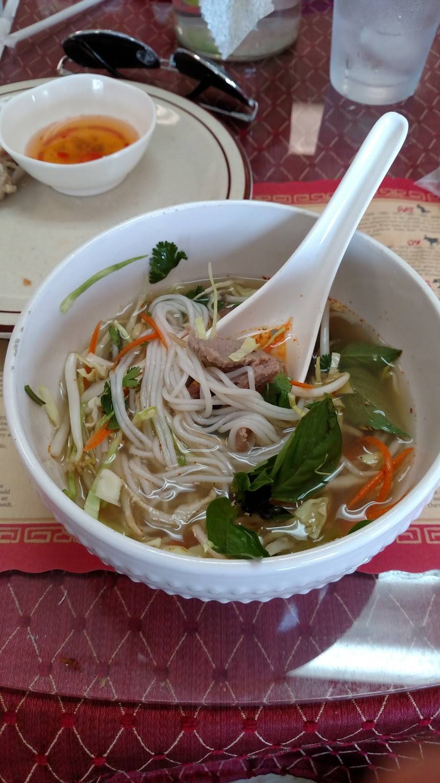 Siri Thai Kitchen | restaurant | 301 N River Ave, Holland, MI 49424, USA | 6163925990 OR +1 616-392-5990