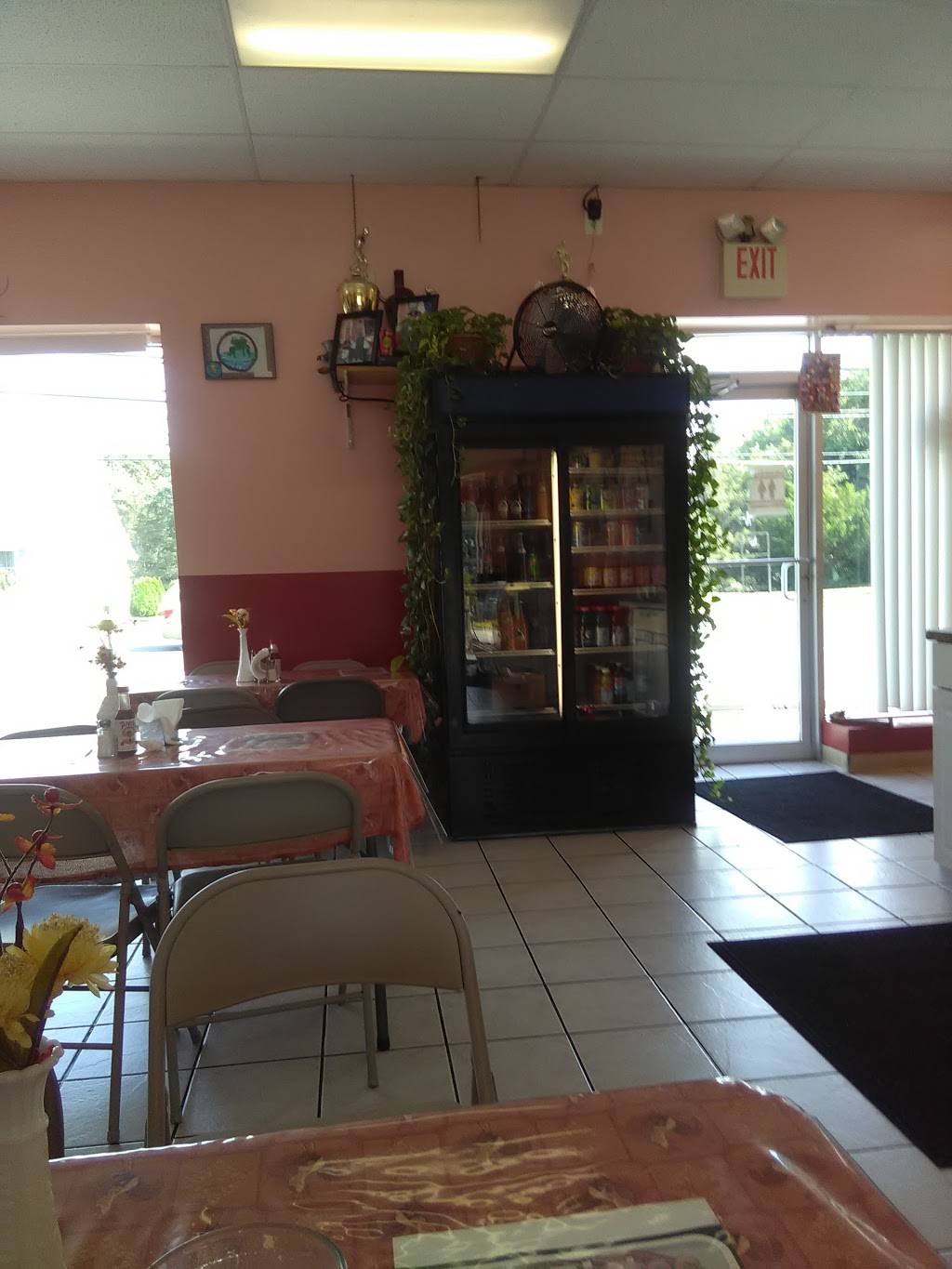 Tio Santos Restaurant | restaurant | 694 N Pearl St, Bridgeton, NJ 08302, USA | 8564593030 OR +1 856-459-3030