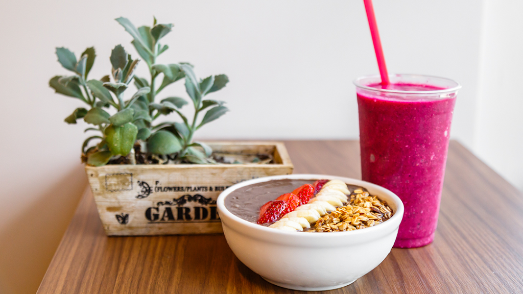 Superfruit Republic | restaurant | 7483 E 29th Pl, Denver, CO 80238, USA | 7204409326 OR +1 720-440-9326