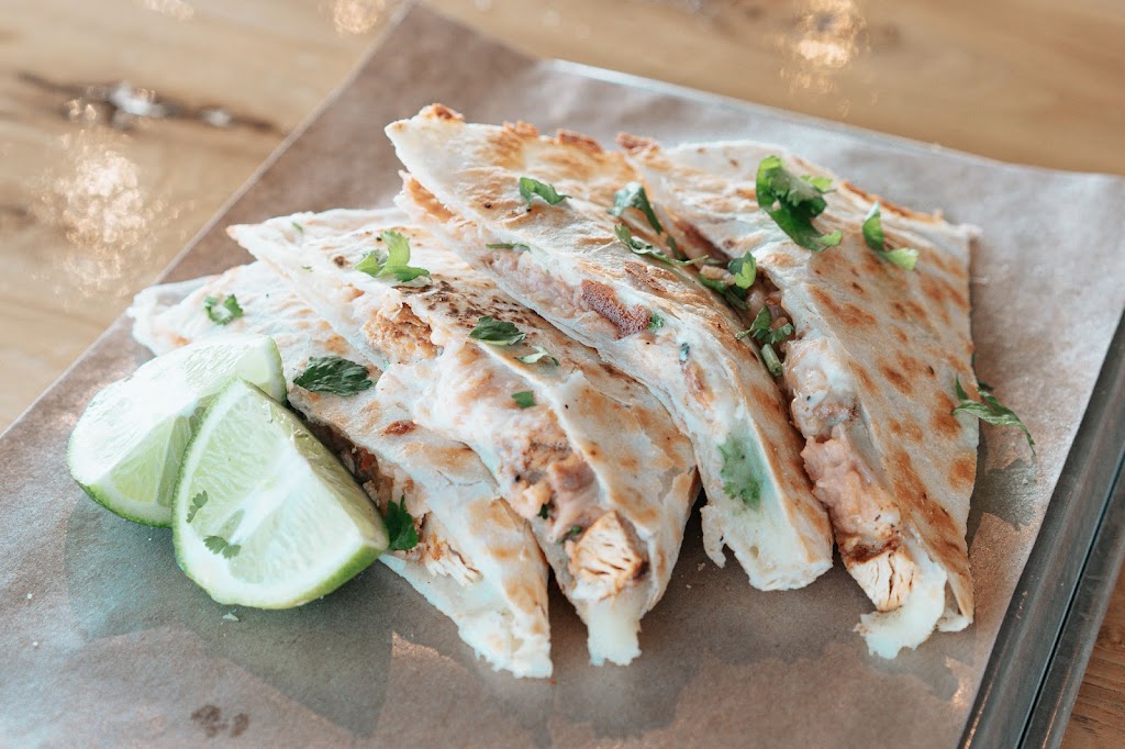 Con Quesos | Downtown Springdale | restaurant | 101 W Johnson Ave # D, Springdale, AR 72764, USA | 4793345241 OR +1 479-334-5241