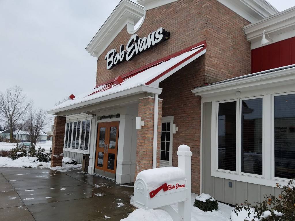 Bob Evans | restaurant | 2254 Pipestone Rd, Benton Harbor, MI 49022, USA | 2699250004 OR +1 269-925-0004