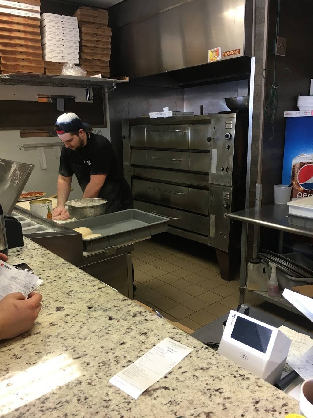 La Piazza Express | restaurant | 12330 NC-210 Ste 109, Benson, NC 27504, USA | 9199342322 OR +1 919-934-2322