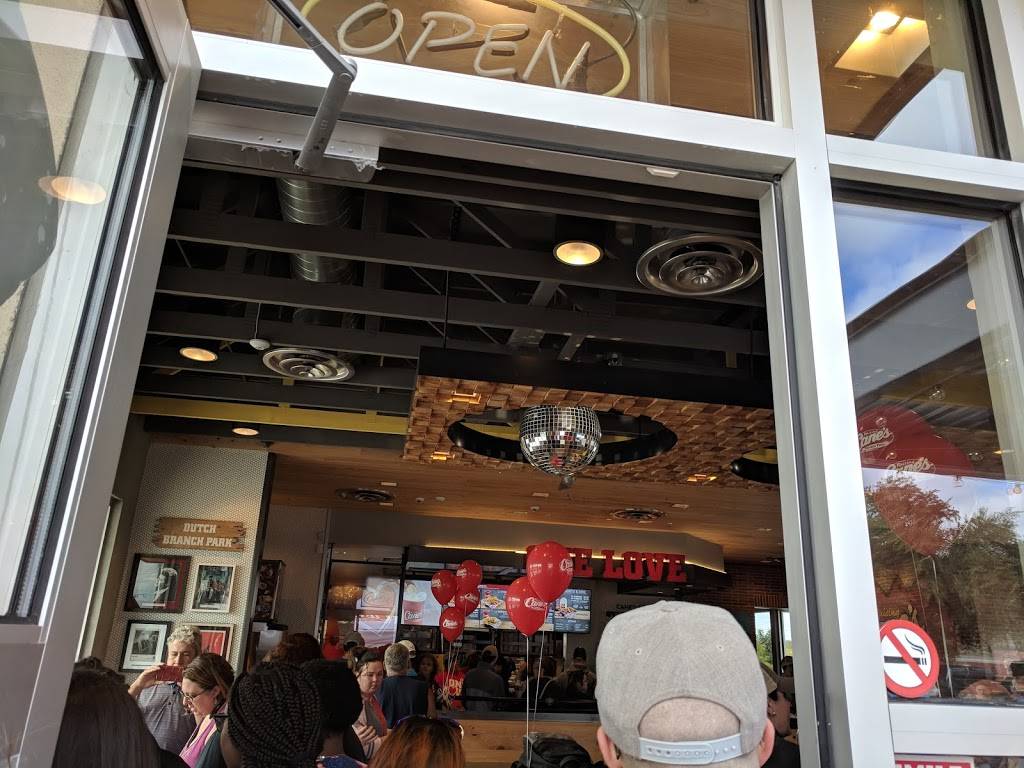 Raising Canes Chicken Fingers | meal takeaway | 8506 Benbrook Blvd, Benbrook, TX 76126, USA | 8172497523 OR +1 817-249-7523