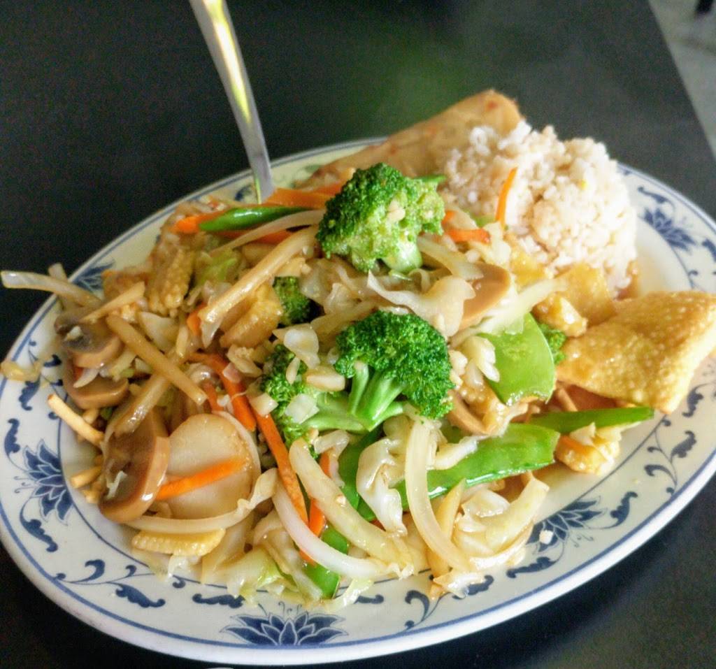 Tsing Tsao Chinese Fast Food | restaurant | 2231 E University Ave, Des Moines, IA 50317, USA | 5152622775 OR +1 515-262-2775