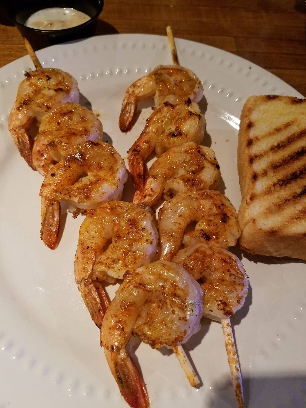 33 Oyster Shack | restaurant | 3309 NC-33, Tarboro, NC 27886, USA | 2528231948 OR +1 252-823-1948