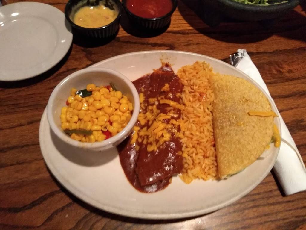 El Chico Cafe | restaurant | Sooner Fashion Mall, 3439 W Main St, Norman, OK 73072, USA | 4053602146 OR +1 405-360-2146