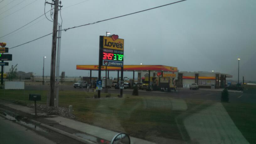 Kangaroo Express | meal takeaway | 2615 E Trail St, Dodge City, KS 67801, USA | 6202272625 OR +1 620-227-2625