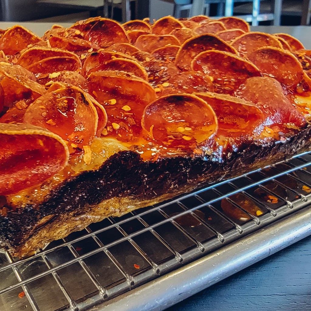 R Town Pizza | restaurant | 180 W Peckham Ln #1100, Reno, NV 89502, USA | 7756228838 OR +1 775-622-8838