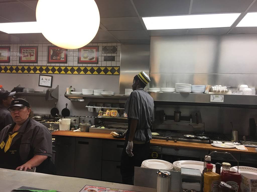 Waffle House | meal takeaway | 502 N Berkeley Blvd, Goldsboro, NC 27534, USA | 9197786210 OR +1 919-778-6210