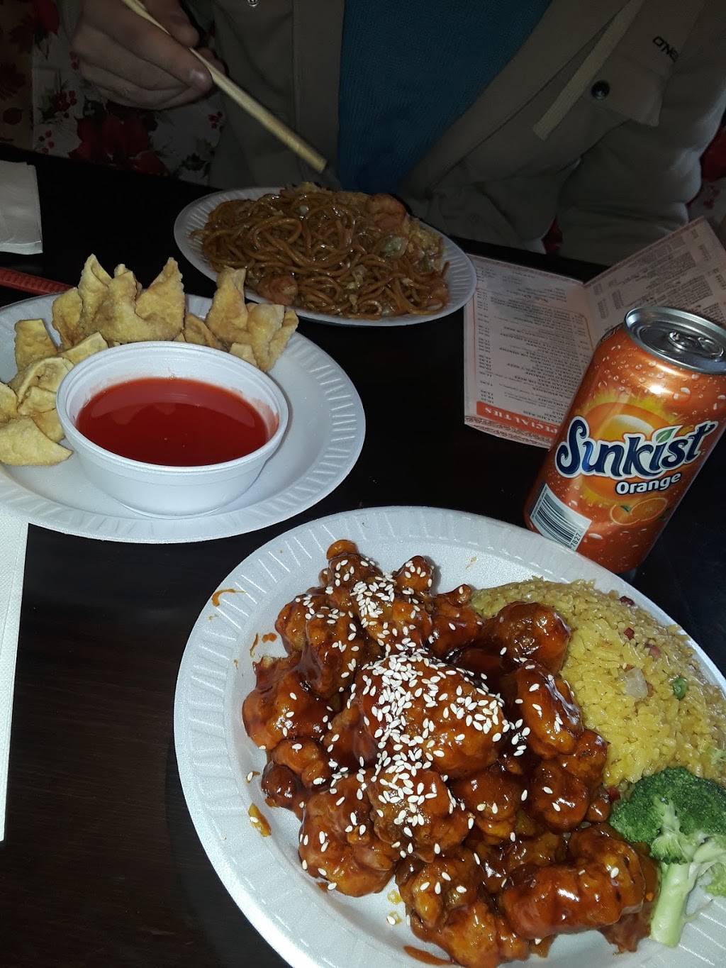 China King | restaurant | 1383 Earl L Core Rd, Morgantown, WV 26505, USA | 3042915464 OR +1 304-291-5464