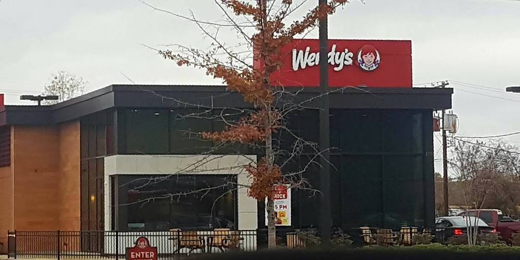 Wendys | restaurant | 1903 Hwy 45 N, Columbus, MS 39705, USA | 6623282584 OR +1 662-328-2584