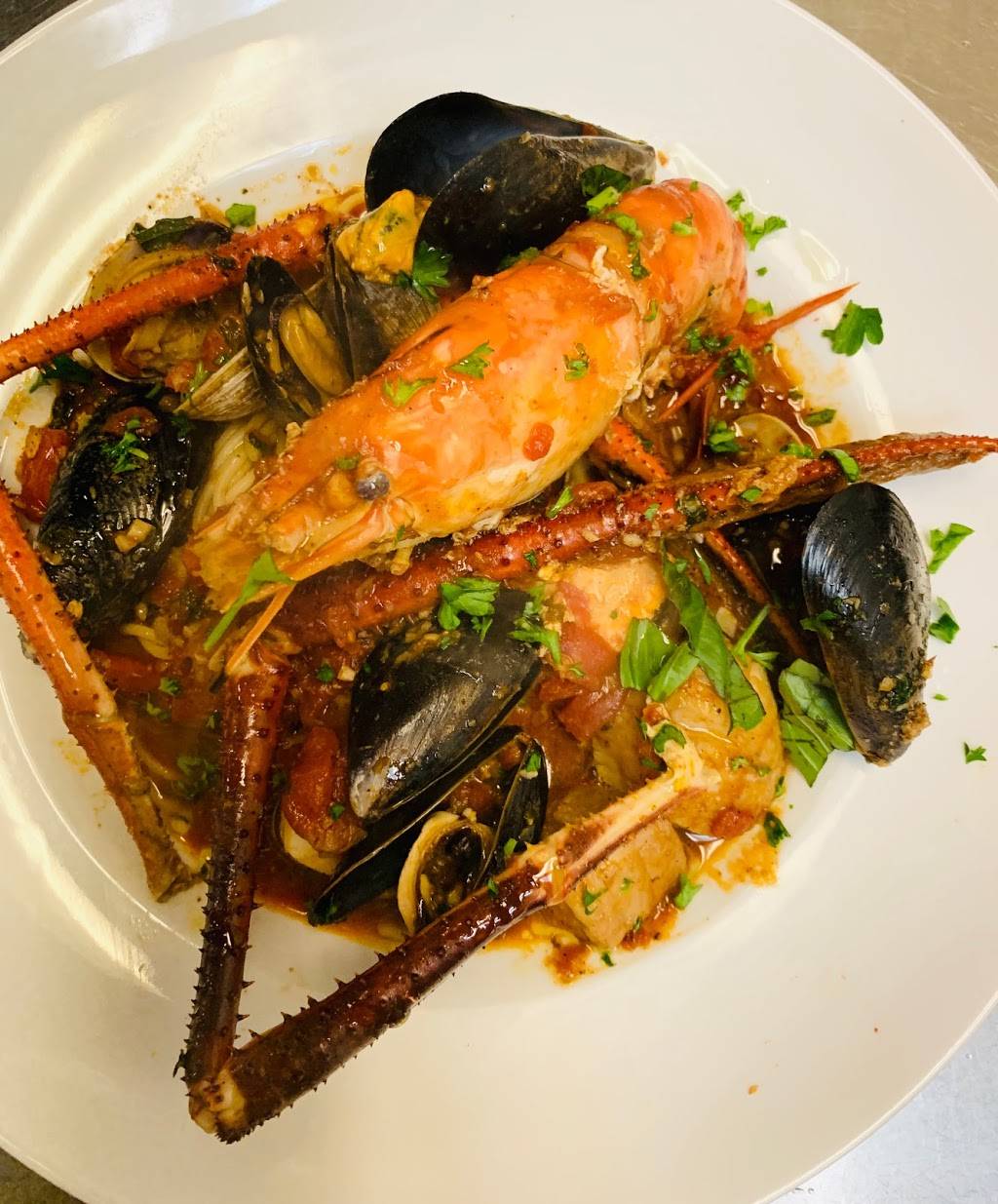 Bistro Baffi | restaurant | 15217 21st Ave SW, Burien, WA 98166, USA | 2069069517 OR +1 206-906-9517