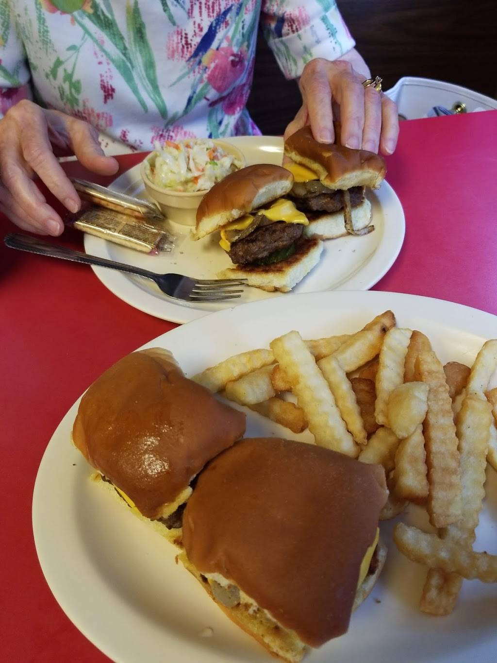 Cliffside Diner | restaurant | 175 Old Lawrenceburg Rd, Frankfort, KY 40601, USA | 5023522454 OR +1 502-352-2454