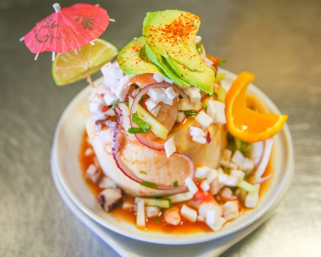 Mariscos Cachanilla | restaurant | 4127 West Ln, Stockton, CA 95204, USA | 2096889527 OR +1 209-688-9527