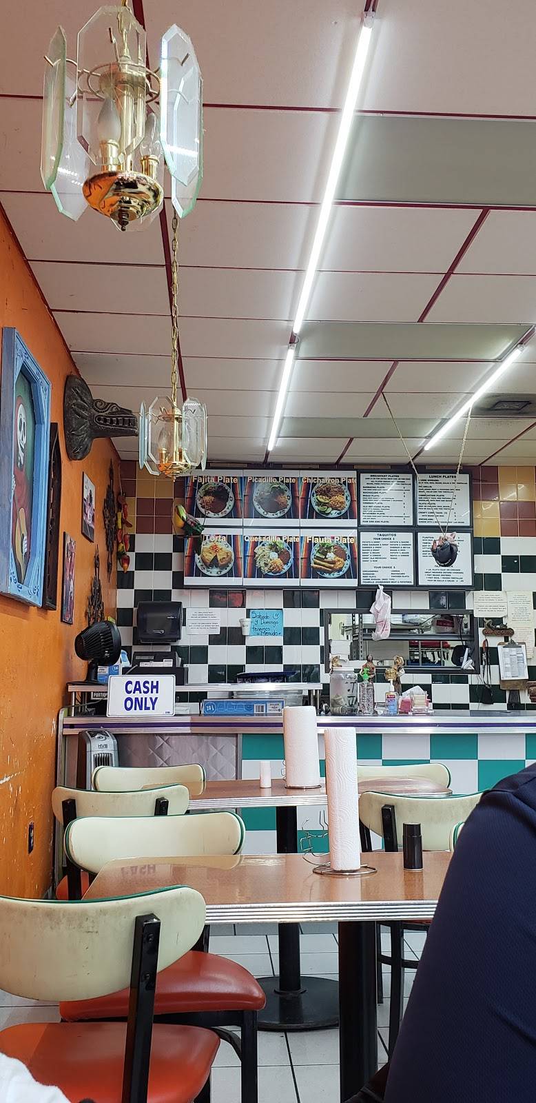 Chismosas Taco House | restaurant | 10021 S Texas 6, Sugar Land, TX 77498, USA | 2815309585 OR +1 281-530-9585