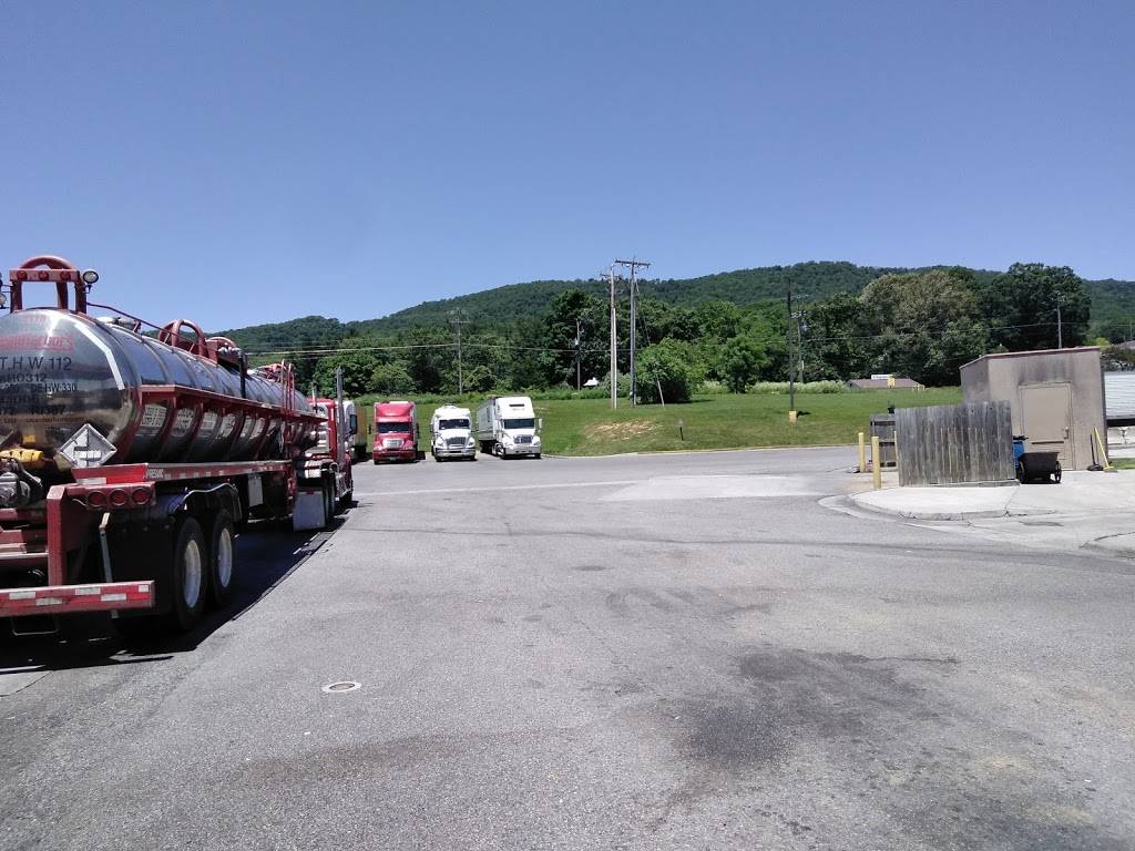 Pilot Travel Center | restaurant | 3541 Lee Jackson Hwy, Staunton, VA 24401, USA | 5403240714 OR +1 540-324-0714