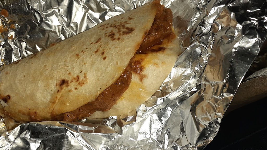 El Alteno Mexican Food | restaurant | 7135 Somerset Rd, San Antonio, TX 78211, USA | 2103145972 OR +1 210-314-5972