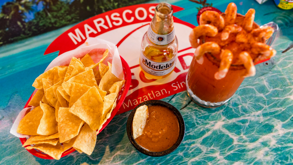 Mariscos El Pescador | restaurant | 4610 N Blackstone Ave, Fresno, CA 93726, USA | 5592301299 OR +1 559-230-1299