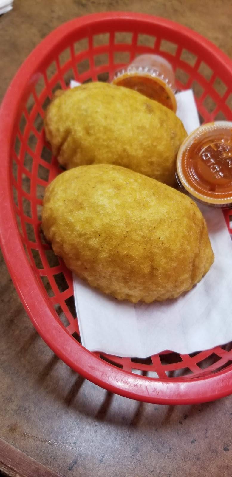 Cafe & Sabor Bakery And Restaurant | restaurant | 7102 Hull Street Rd, Richmond, VA 23235, USA | 8042711635 OR +1 804-271-1635