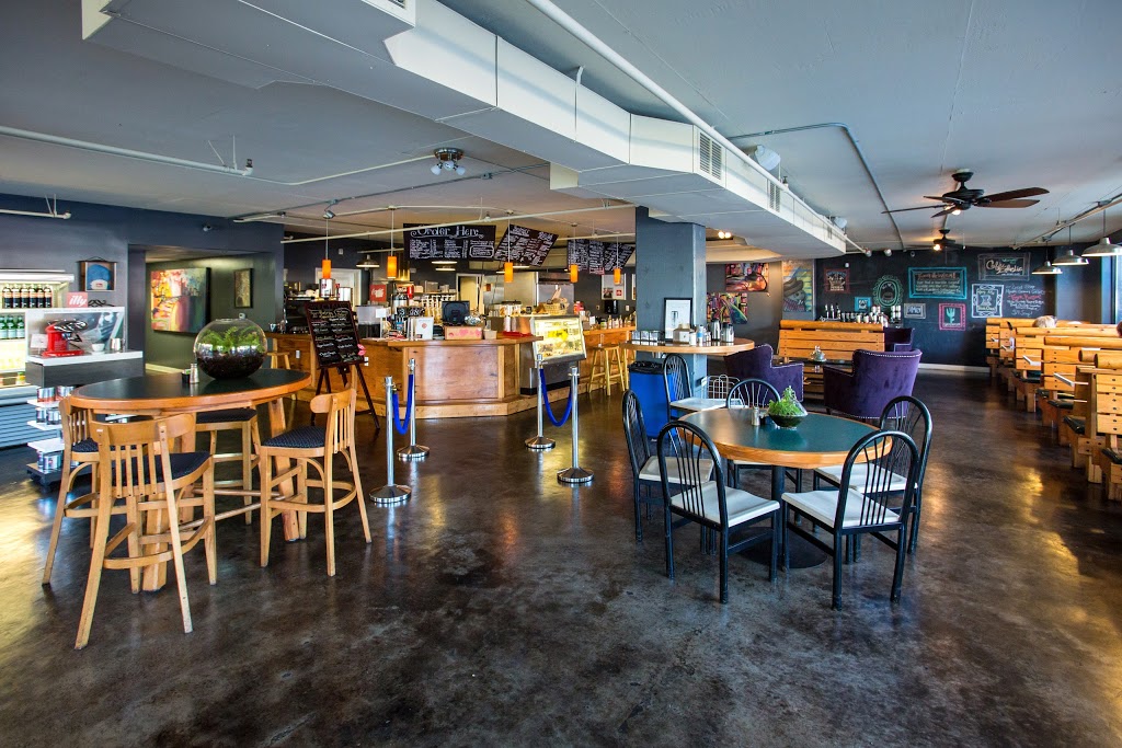 Café Eclectic | restaurant | 110 Harbor Town Square, Memphis, TN 38103, USA | 9015904645 OR +1 901-590-4645