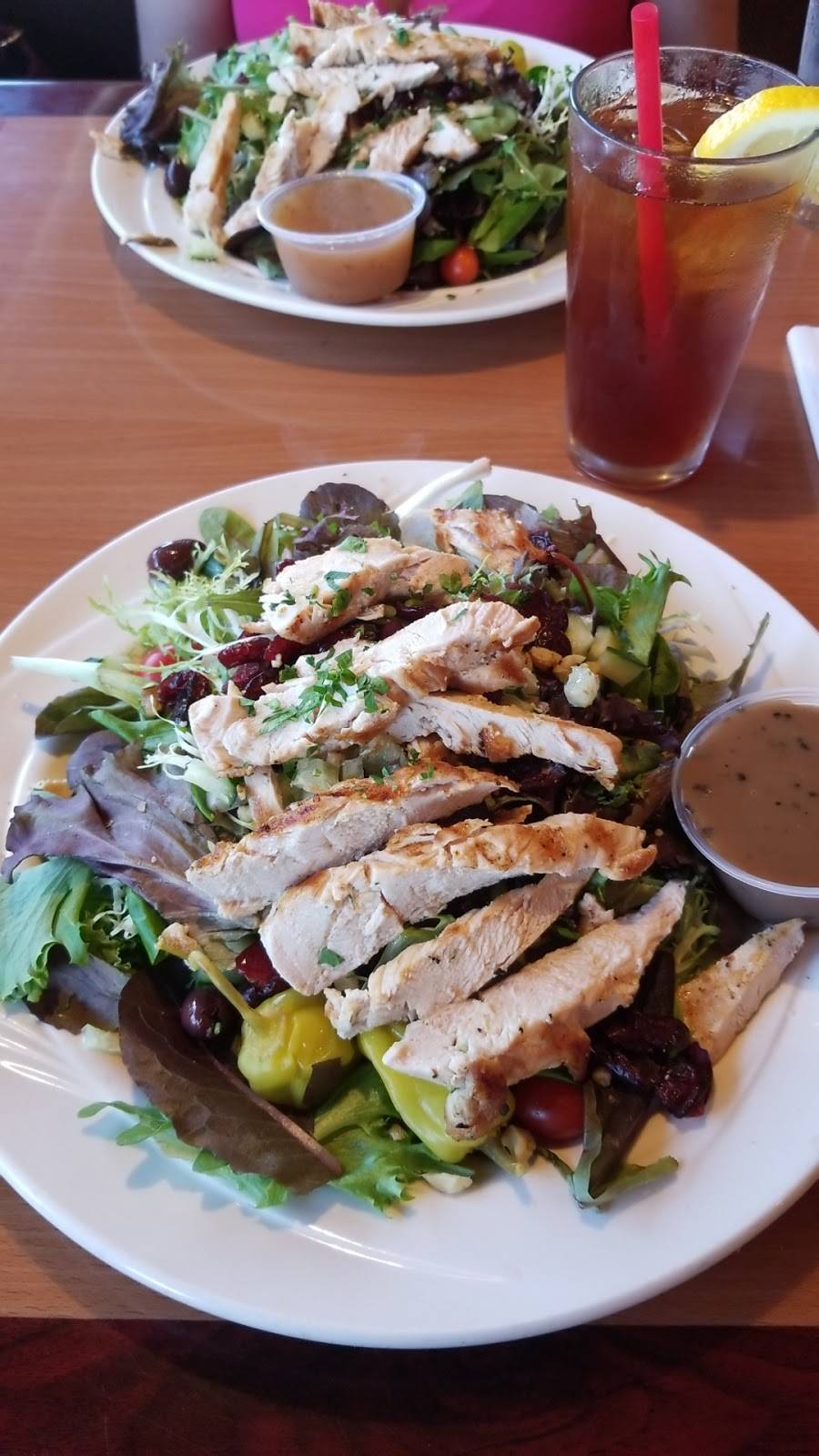 Goodfellas Cafe | cafe | 1090 Pomona Rd, Corona, CA 92882, USA | 9513401130 OR +1 951-340-1130