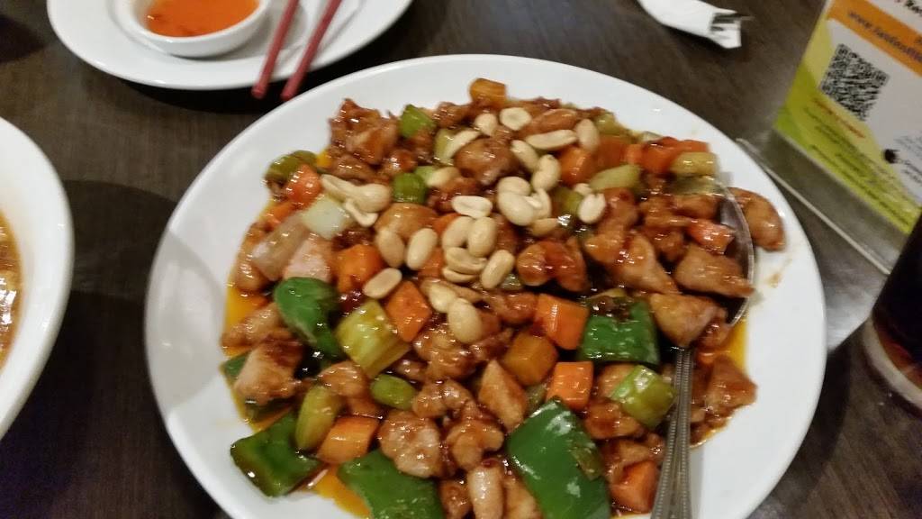 Taste of the World | restaurant | 400 Fuyao Avenue, Moraine, OH 45439, USA | 9378132434 OR +1 937-813-2434