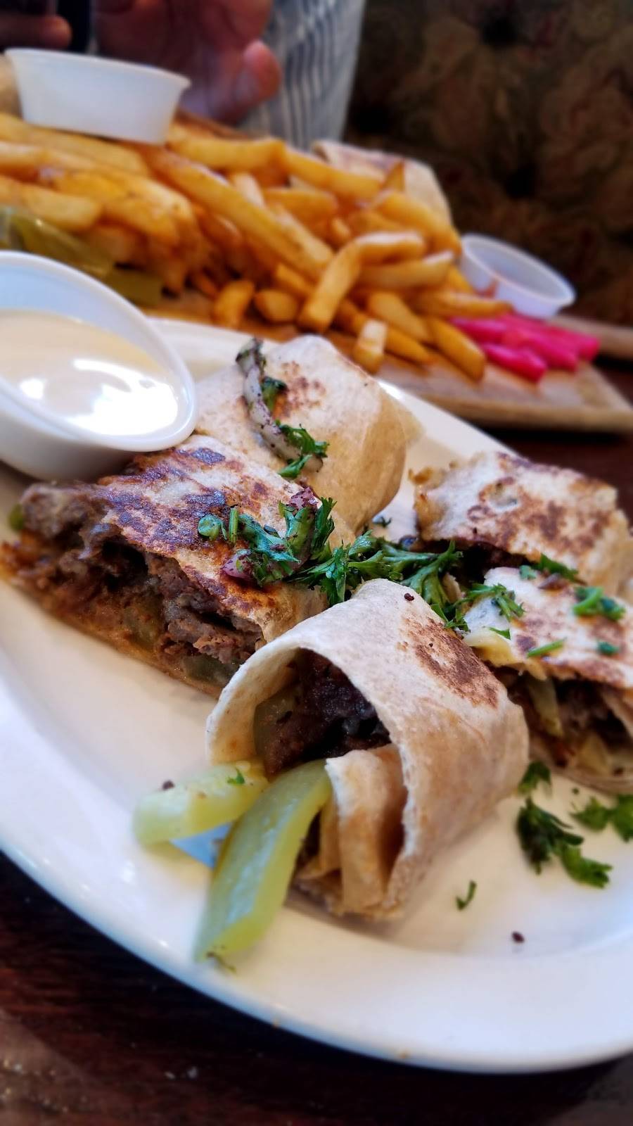 Paramount Middle Eastern Kitchen | restaurant | 1585 The Queensway, Etobicoke, ON M8Z 1V1, Canada | 6477481585 OR +1 647-748-1585