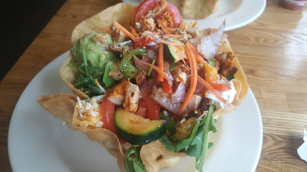 Sharkys Woodfired Mexican Grill | restaurant | 435 N Beverly Dr, Beverly Hills, CA 90210, USA | 3108580202 OR +1 310-858-0202